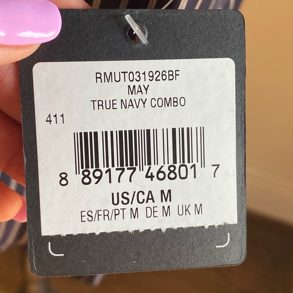 Rachel Roy V-Neck Top NWT! - Picture 4 of 4